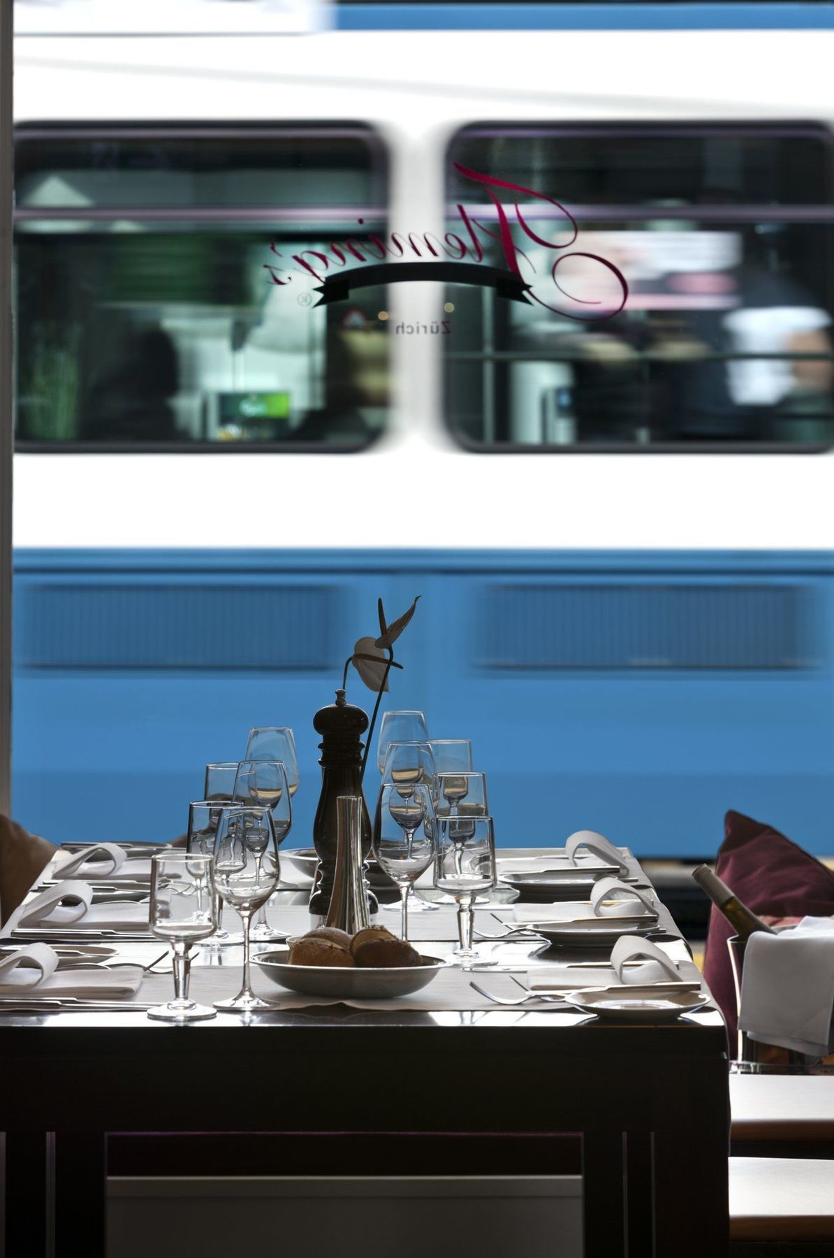 Stay2Night Bs Zurich Restaurant photo
